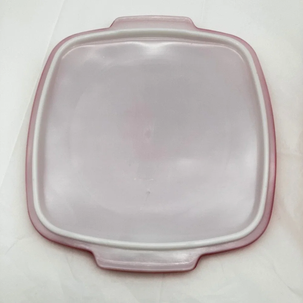 Pyrex Casserole Dish 525 2.5QT Red Vintage Milk Glass Square Lid